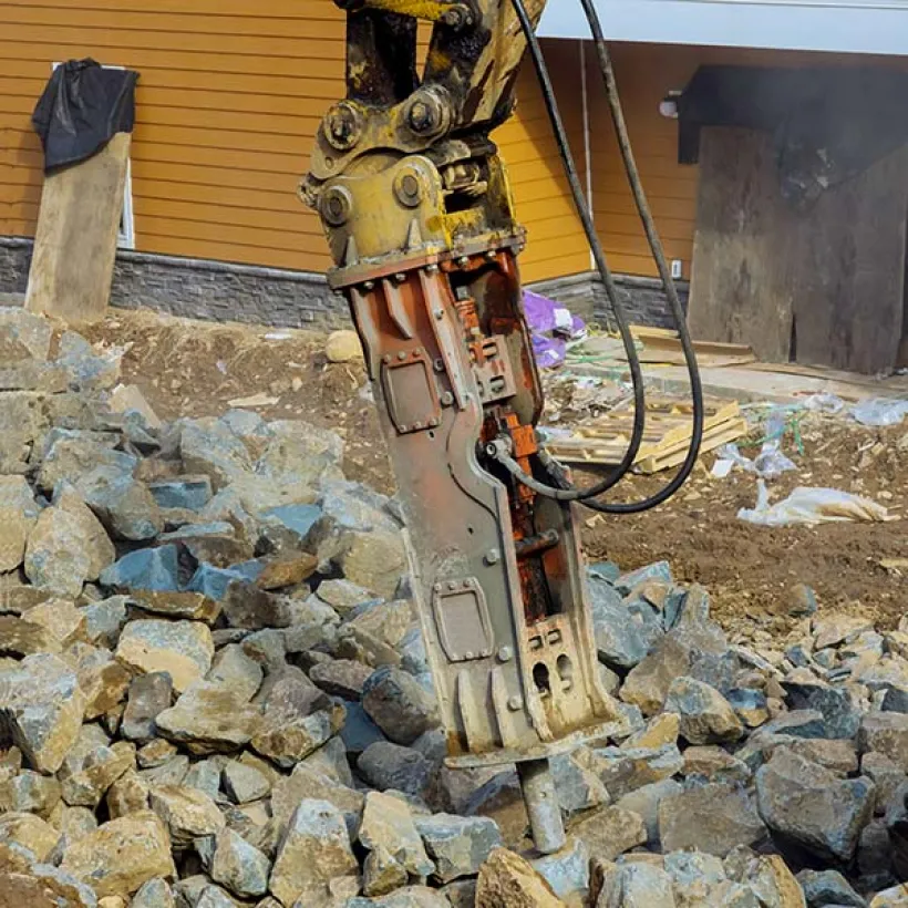 Rock Distribution Brise Roche Hydraulique Apt Vente Et Livraison De Materiel De Demolition